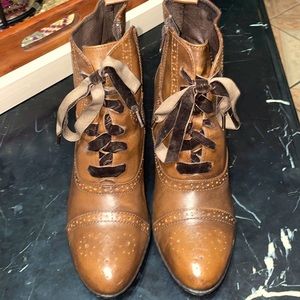 Born Bittersweet Lace Up Booties size 9